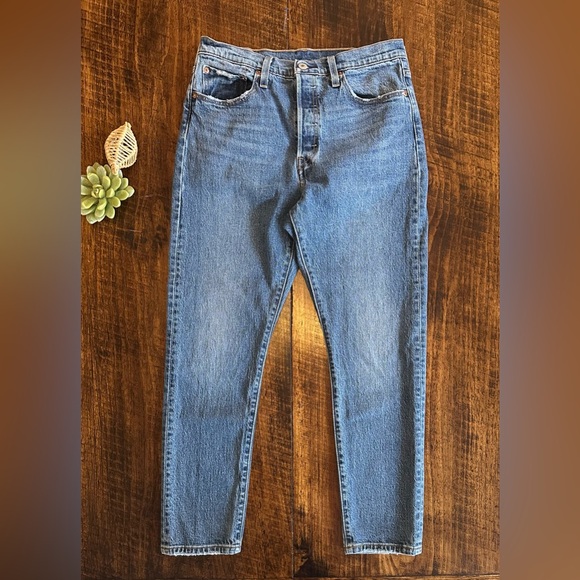Levi's | 501 Straight Leg Jeans, Size 29S - Picture 4 of 13
